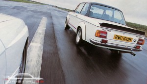 BMW E30 M3 vs 2002 Turbo